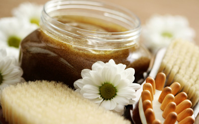 How to Make Your Own Natural Face and Body Scrub